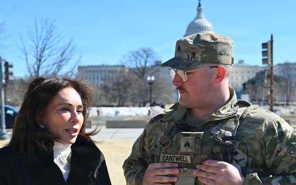 U.S. Attorney for the District of Columbia Meets JTF-DC Presence Patrols on National Mall