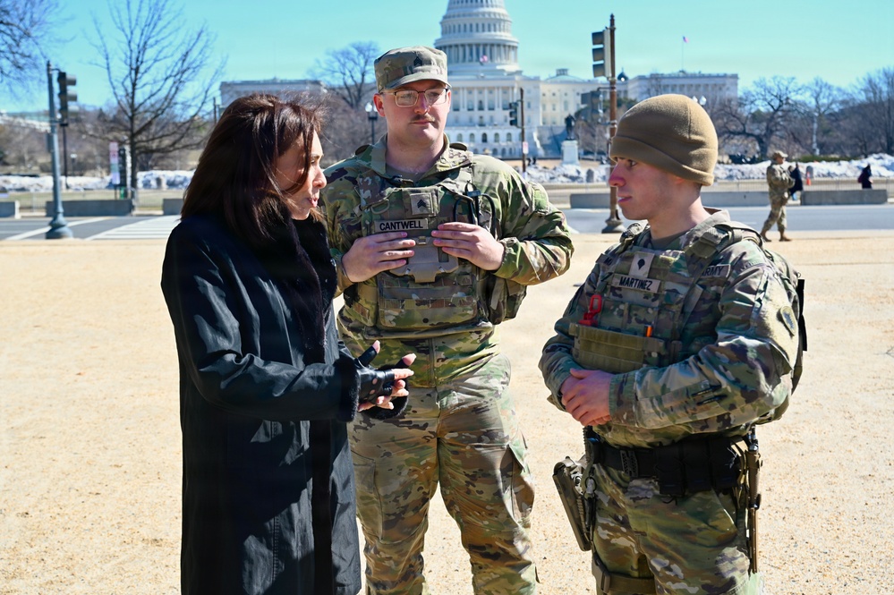 U.S. Attorney for the District of Columbia Meets JTF-DC Presence Patrols on National Mall
