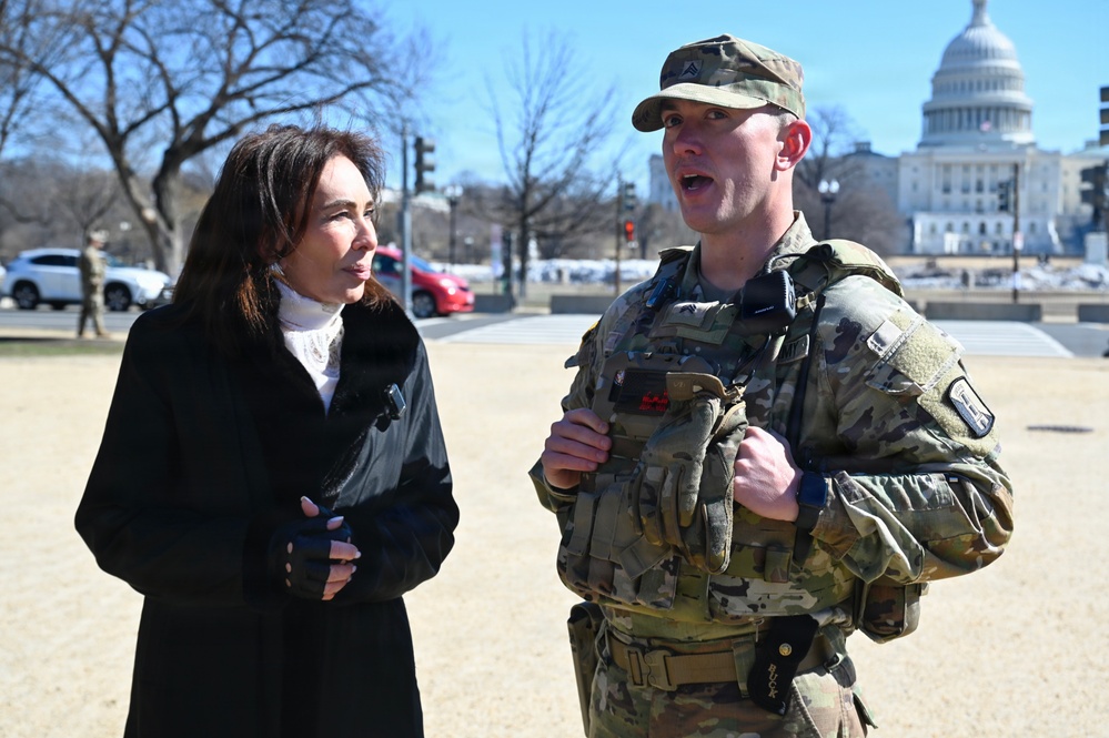 U.S. Attorney for the District of Columbia Meets JTF-DC Presence Patrols on National Mall