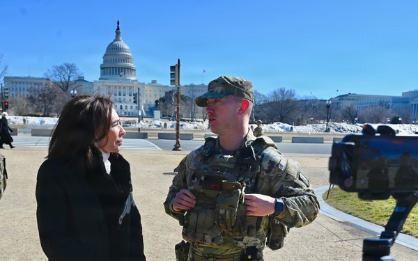 U.S. Attorney for the District of Columbia Meets JTF-DC Presence Patrols on National Mall