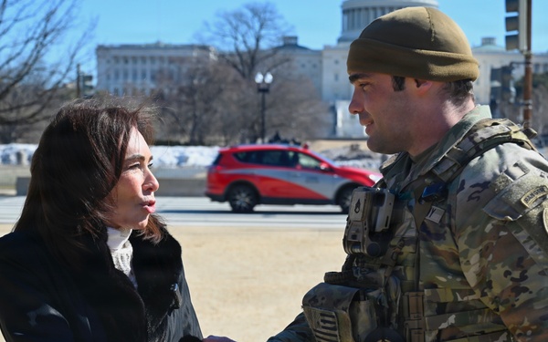 U.S. Attorney for the District of Columbia Meets JTF-DC Presence Patrols on National Mall