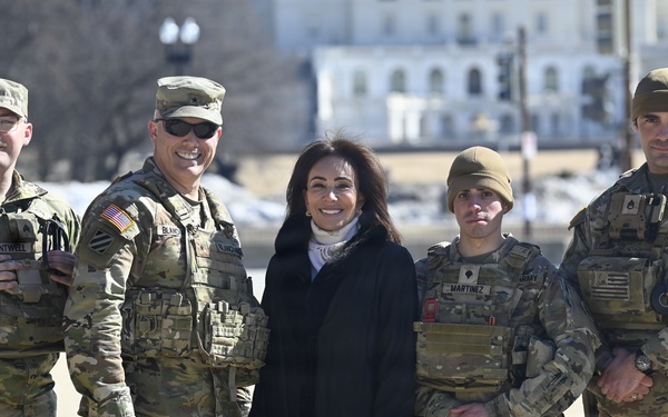 U.S. Attorney for the District of Columbia Meets JTF-DC Presence Patrols on National Mall