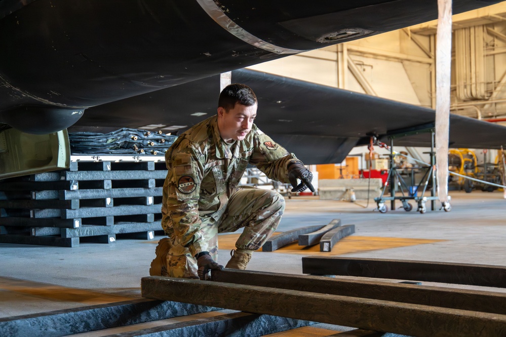 Airmen at Beale AFB Hone Skills in Aircraft Recovery Operations