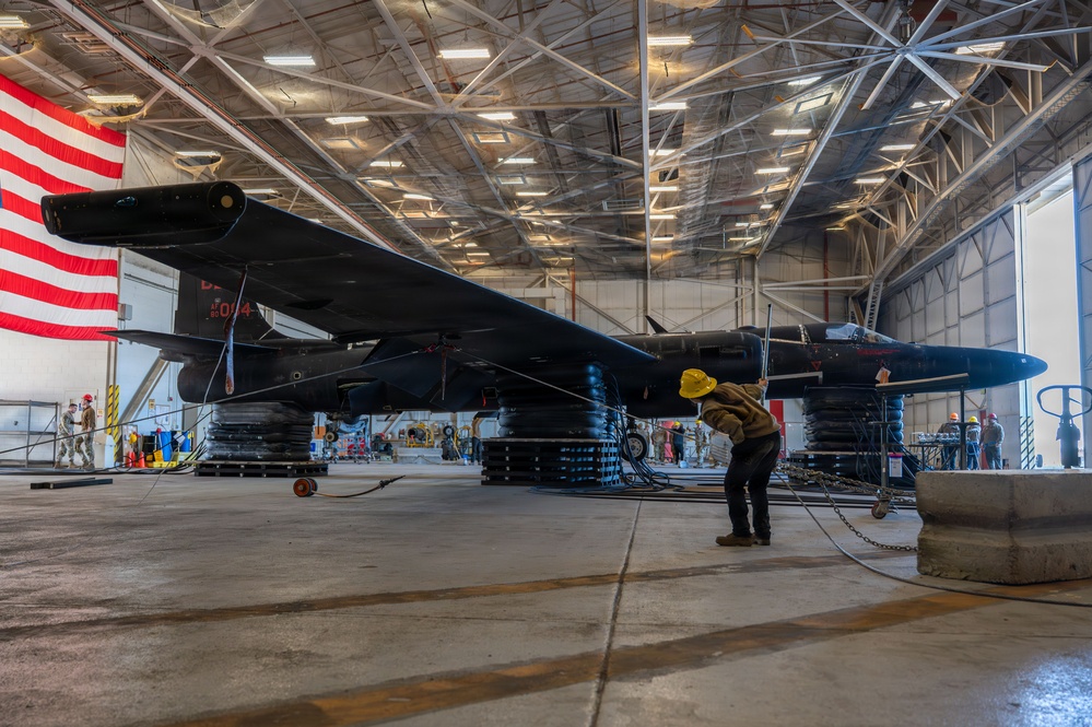 Airmen at Beale AFB Hone Skills in Aircraft Recovery Operations