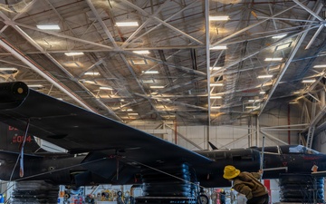 Airmen at Beale AFB Hone Skills in Aircraft Recovery Operations