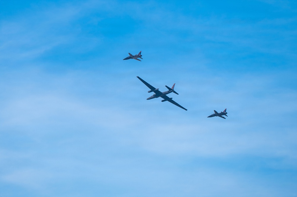 Beale AFB Aircraft Fly Unique Formation in Airshow Preparation