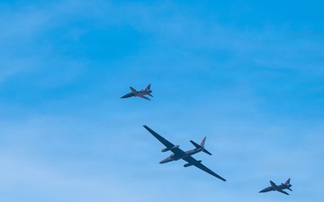 Beale AFB Aircraft Fly Unique Formation in Airshow Preparation