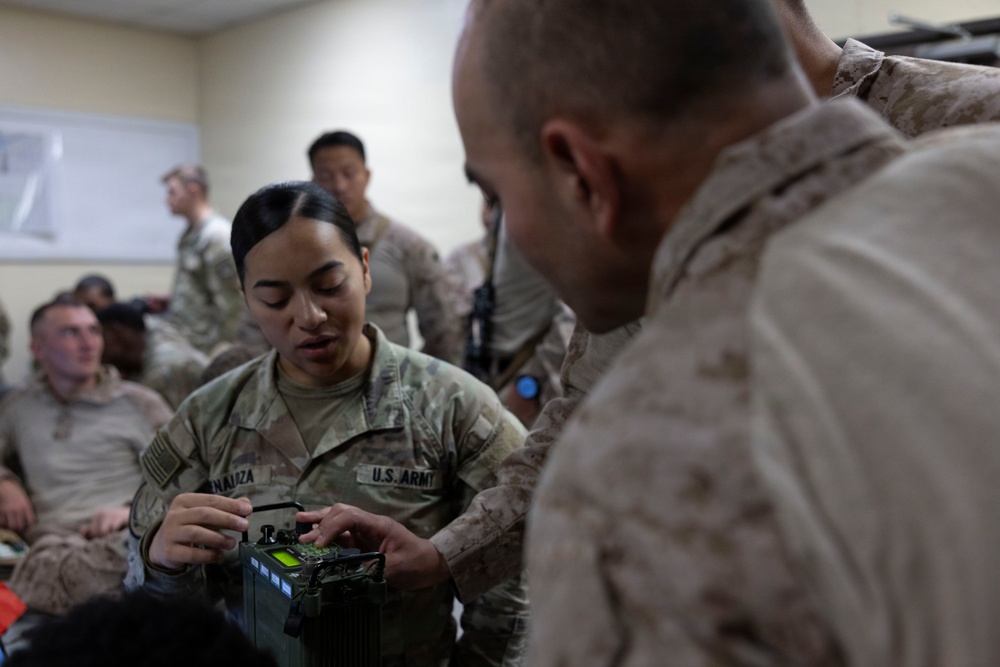 DVIDS - Images - U.S. Marines and Soldiers participate in joint ...