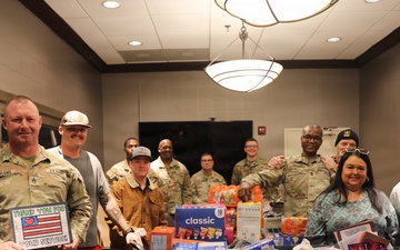 Family Readiness Group (FRG) visits South Carolina National Guard Soldiers deployed in support of D.C. Safe and Beautiful mission