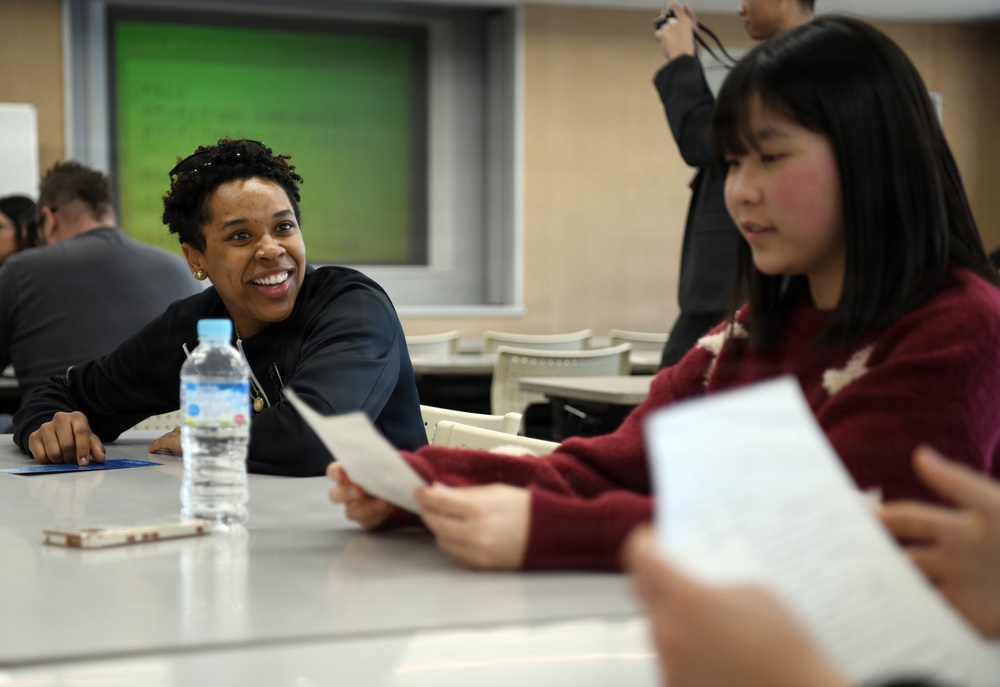 Language exchange event strengthens bond between Camp Zama volunteers, Japanese youth