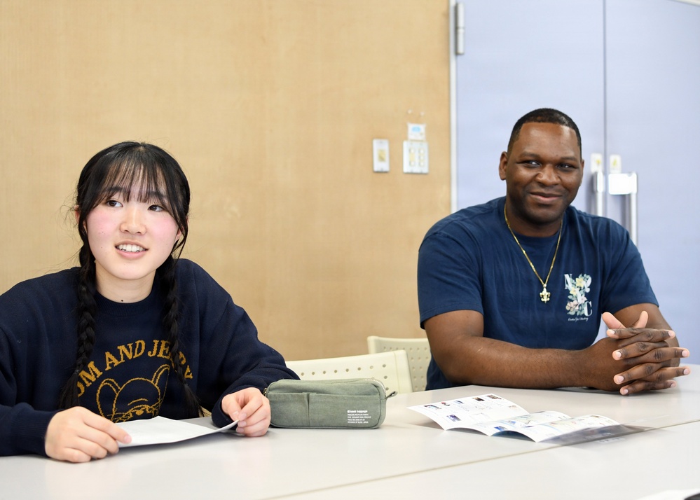 Language exchange event strengthens bond between Camp Zama volunteers, Japanese youth