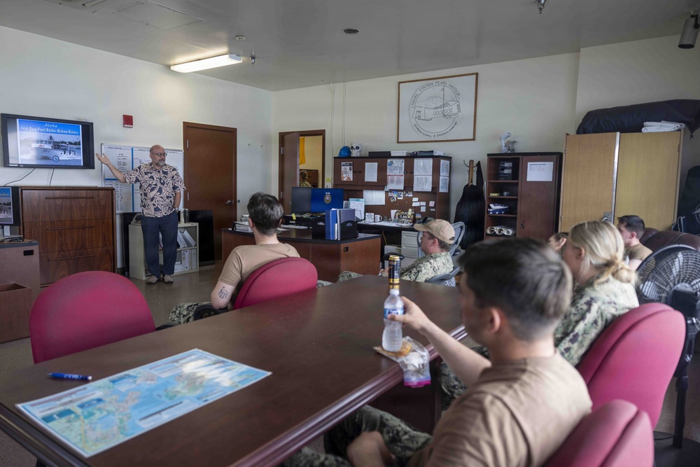 Navy historian teaches USS Arizona Boat Detachment Sailors Pearl Harbor History
