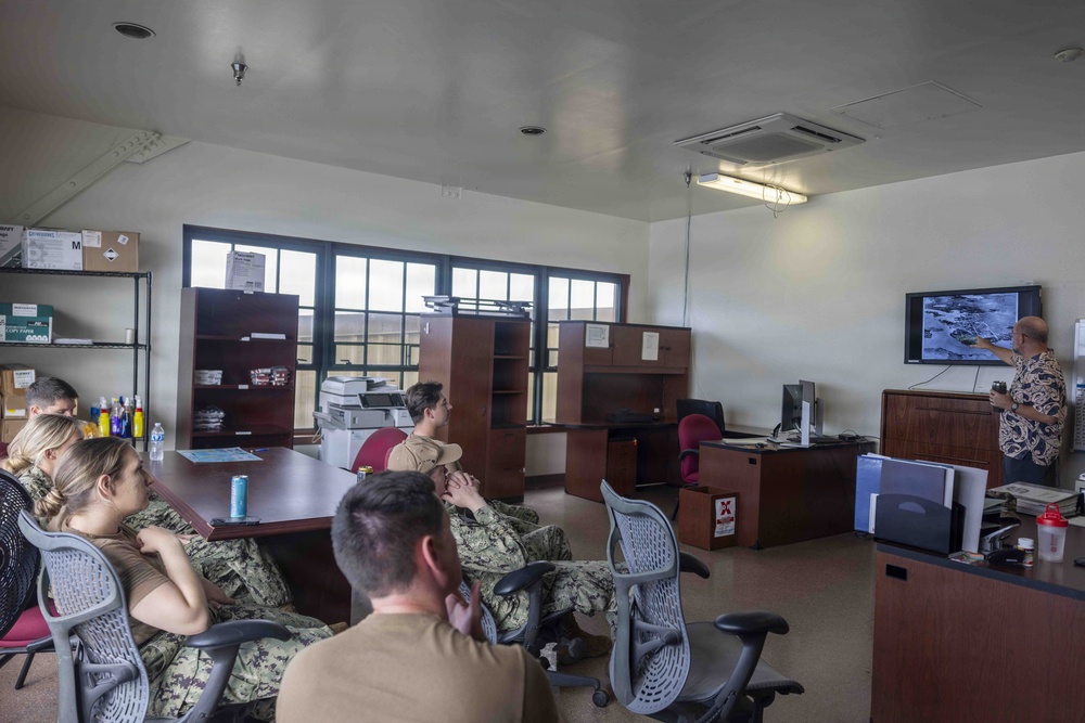 Navy historian teaches USS Arizona Boat Detachment Sailors Pearl Harbor History