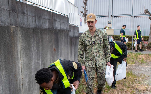 Ayase Curbside Clean Up