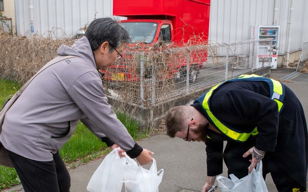 Ayase Curbside Clean Up