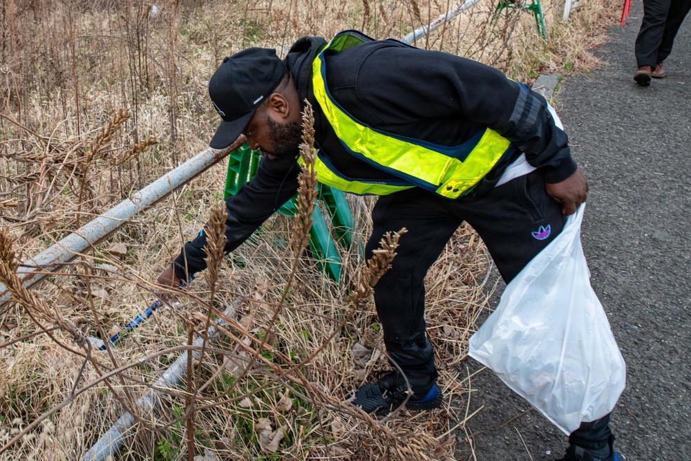 Ayase Curbside Clean Up
