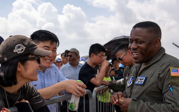 U.S. reaffirms their vital presence in the Pacific, Singapore Airshow 2026