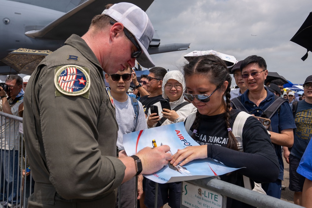 U.S. reaffirms their vital presence in the Pacific, Singapore Airshow 2026
