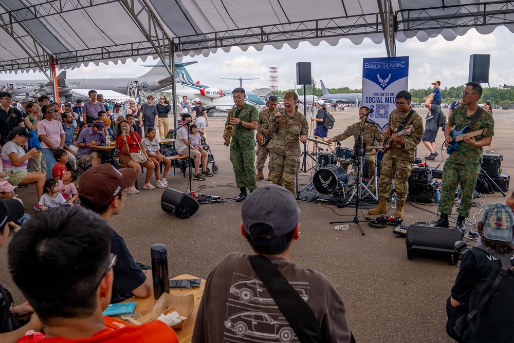 U.S. reaffirms their vital presence in the Pacific, Singapore Airshow 2026