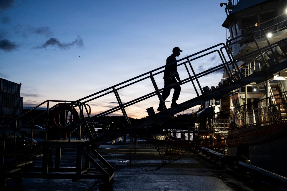 Medical experimentation team supports ARCTIC EDGE 2026 aboard NOAA ship Oscar Dyson (R-224) in Kodiak, AK