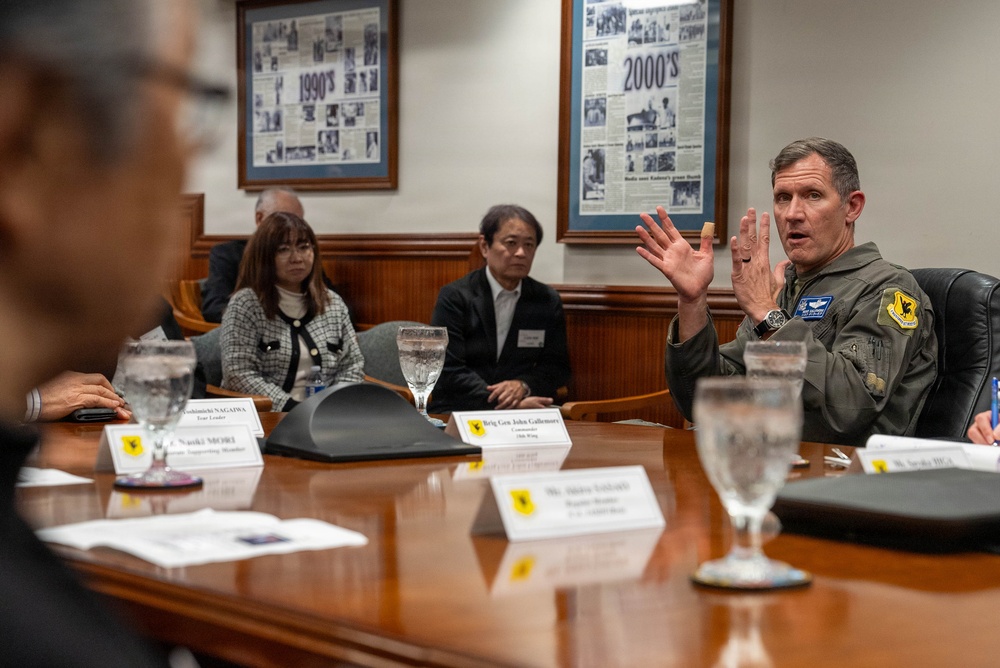 18th Wing welcomes JAAGA for tour and awards ceremony