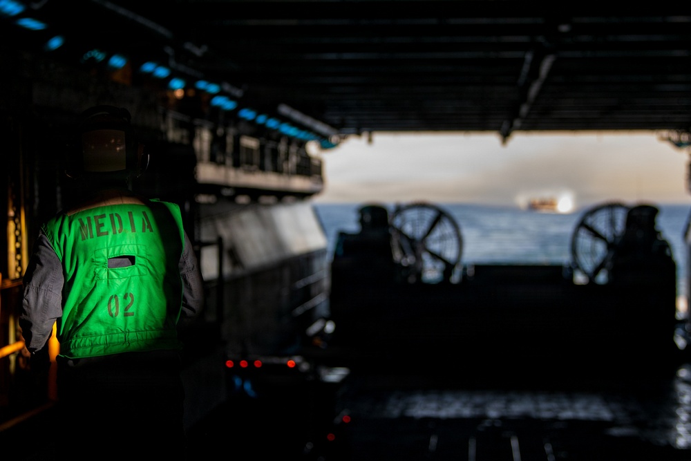 11th MEU Marines, Sailors conduct LCAC Operations Aboard USS Boxer