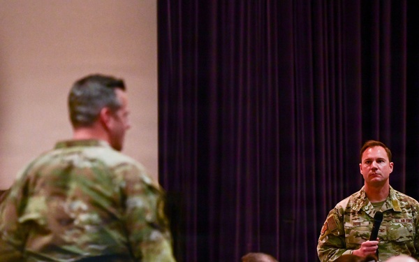 31st Fighter Wing hosts Spouse Town Hall