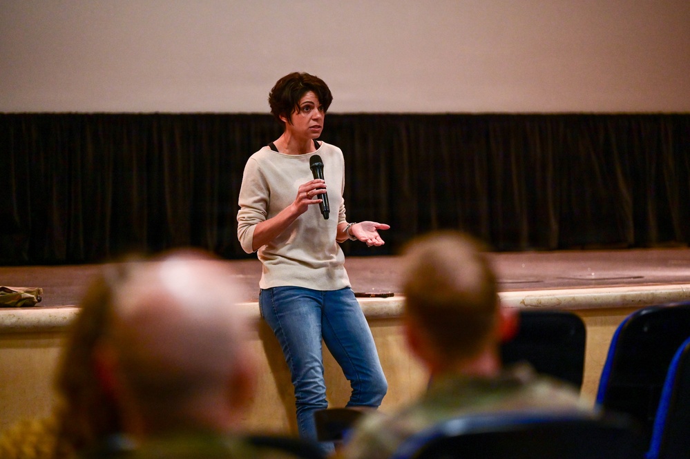 31st Fighter Wing hosts Spouse Town Hall