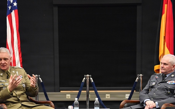 Polish Lt. Gen. Piotr Błazeusz, strategic advisor to the chief of the Polish General Staff, speaks to participants during the Strategic Competition in Russia course