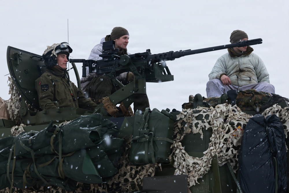 CORE 26 | U.S. Marine Corps HIMARS train with Norwegian Armed Forces