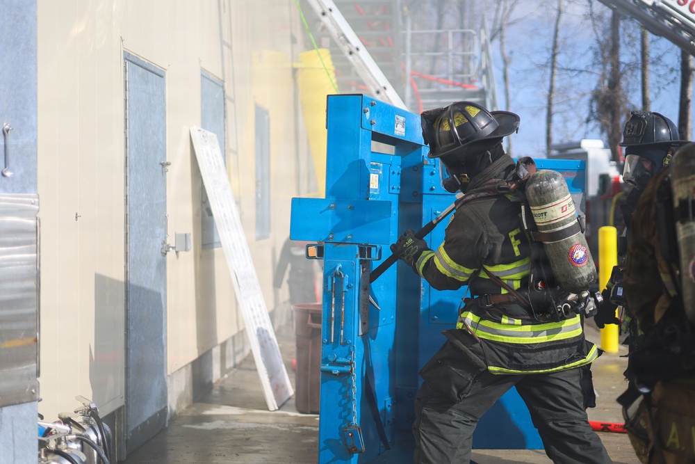 Joint Fire Fighter Training Aboard MCAS Beaufort