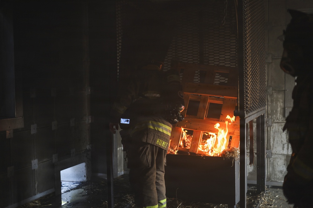 Joint Fire Fighter Training Aboard MCAS Beaufort