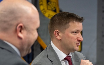 Hurst, OUSW(C) visit U.S. Army Financial Management Command