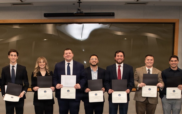 Acquisition graduation celebrates new logistic professionals