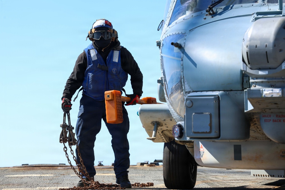 USS Thomas Hudner (DDG 116) Flight Operations