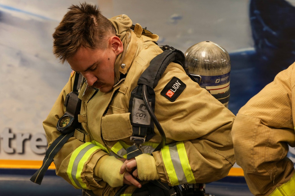 USS Thomas Hudner (DDG 116) Conducts Damage Control Training