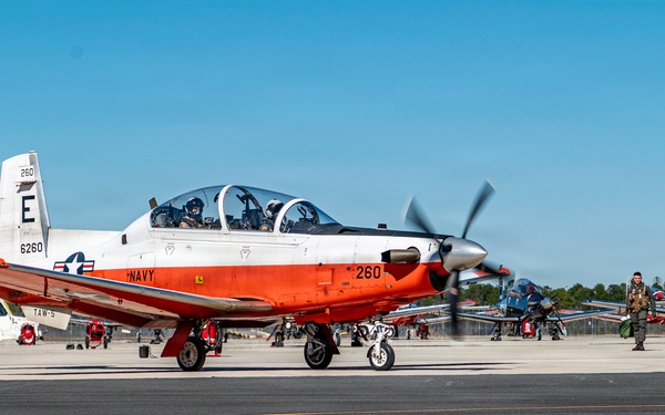 Avon Park Air Force Range hosts U.S. Navy’s pilot training