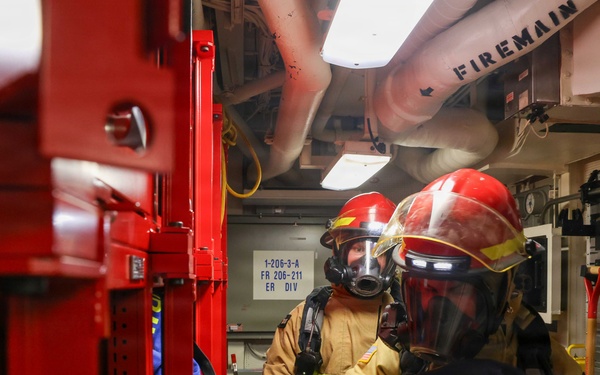USS Thomas Hudner (DDG 116) Conducts Damage Control Training