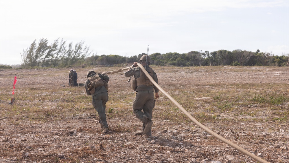 U.S. Marines with MWSS-271 refuel AH-1Z vipers with HMLA-269
