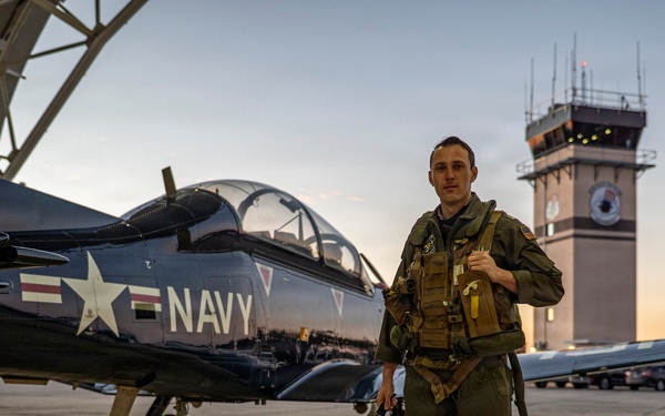 Avon Park Air Force Range hosts U.S. Navy’s pilot training