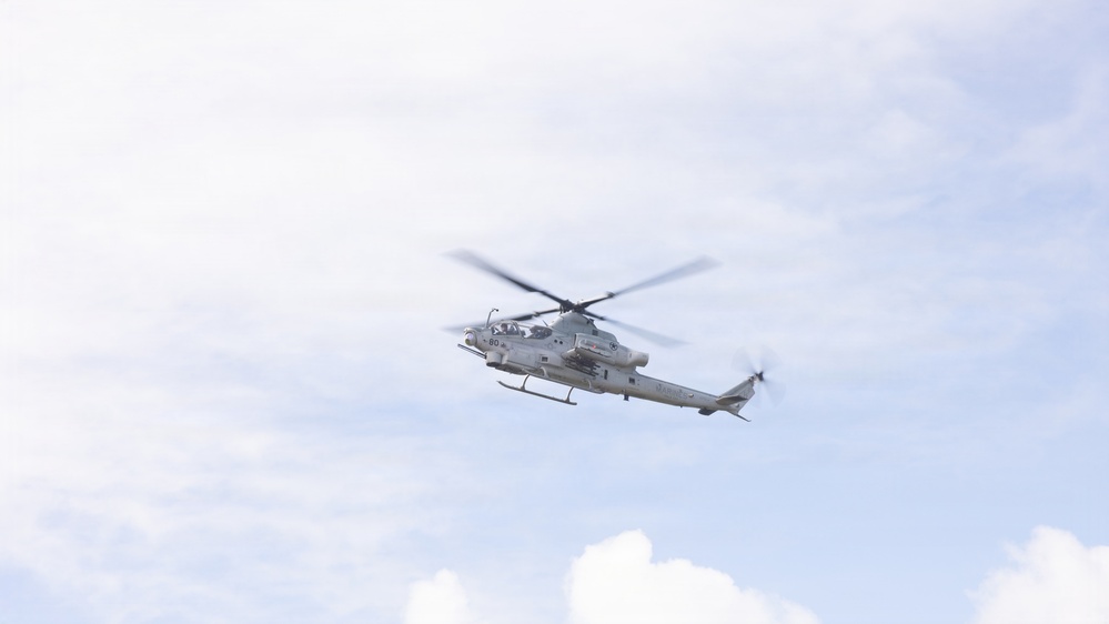 U.S. Marines with MWSS-271 refuel AH-1Z vipers with HMLA-269