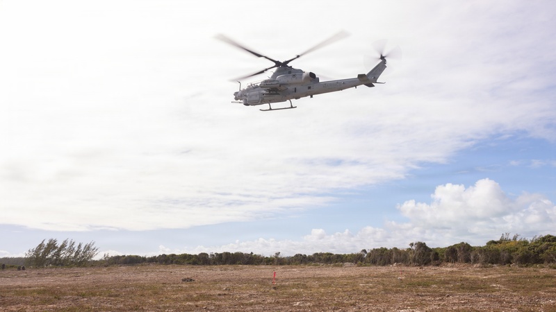 U.S. Marines with MWSS-271 refuel AH-1Z vipers with HMLA-269