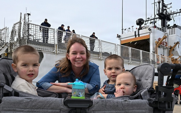 Coast Guard Cutter Seneca returns home following 48-day patrol in the Eastern Pacific Ocean