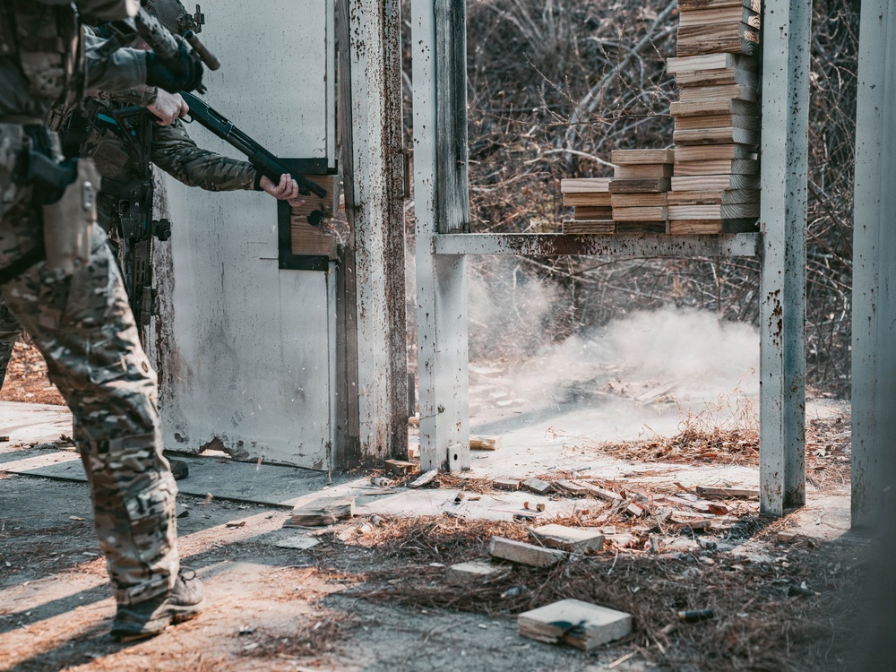 3rd SFG (A) Green Berets conduct SFAUC training with Irish ARW partner forces