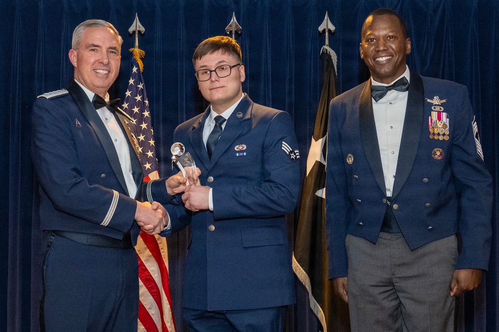 USSPACECOM Holds Galactic Gala Featuring 2025 Apollo Awards