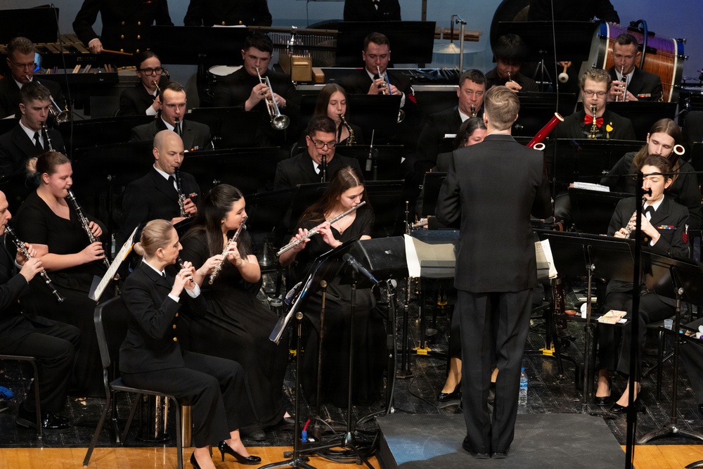 Navy Band tour visits Syracuse