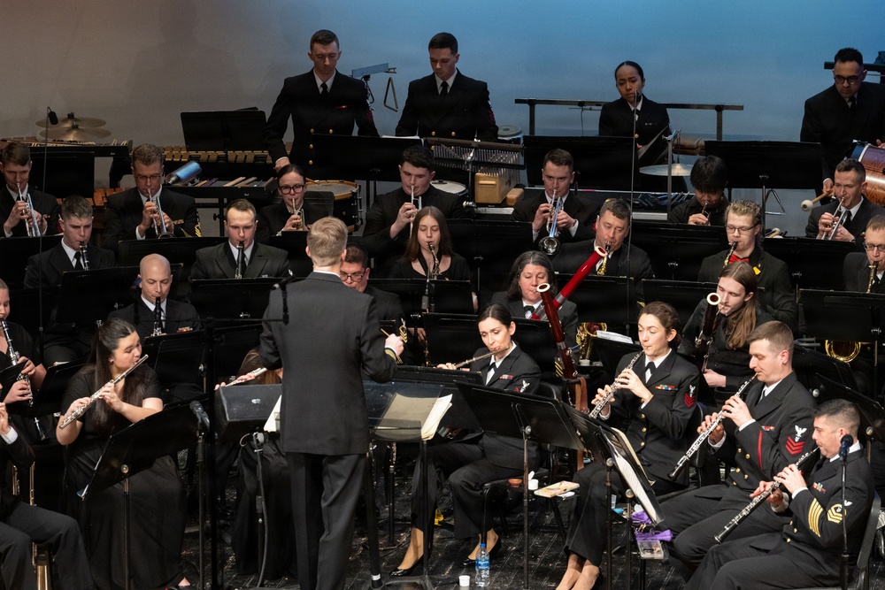Navy Band tour visits Syracuse