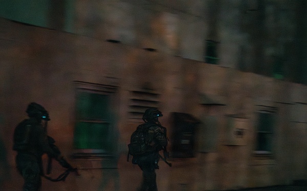 3rd SFG (A) Green Berets conduct SFAUC training with Irish ARW partner forces