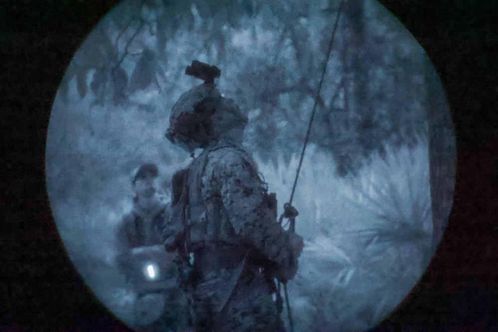 24th MEU CERTEX: U.S Marines with Kilo Conduct a TRAP mission