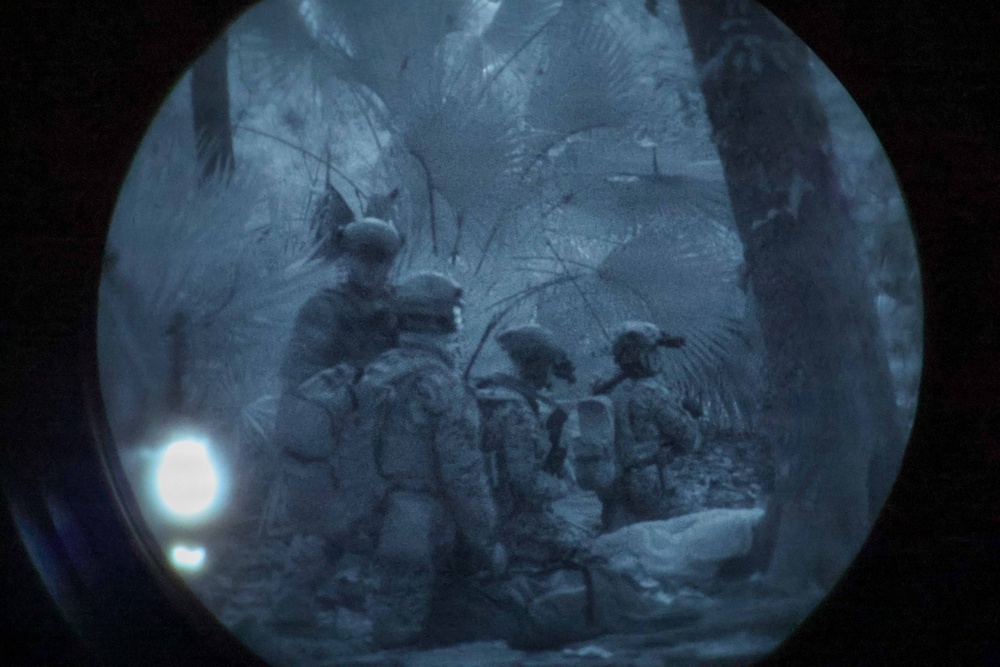 24th MEU CERTEX: U.S Marines with Kilo Conduct a TRAP mission